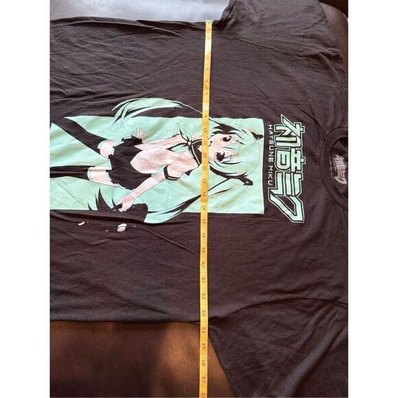 Hatsune Miku Anime Shirt - Picture 3 of 7